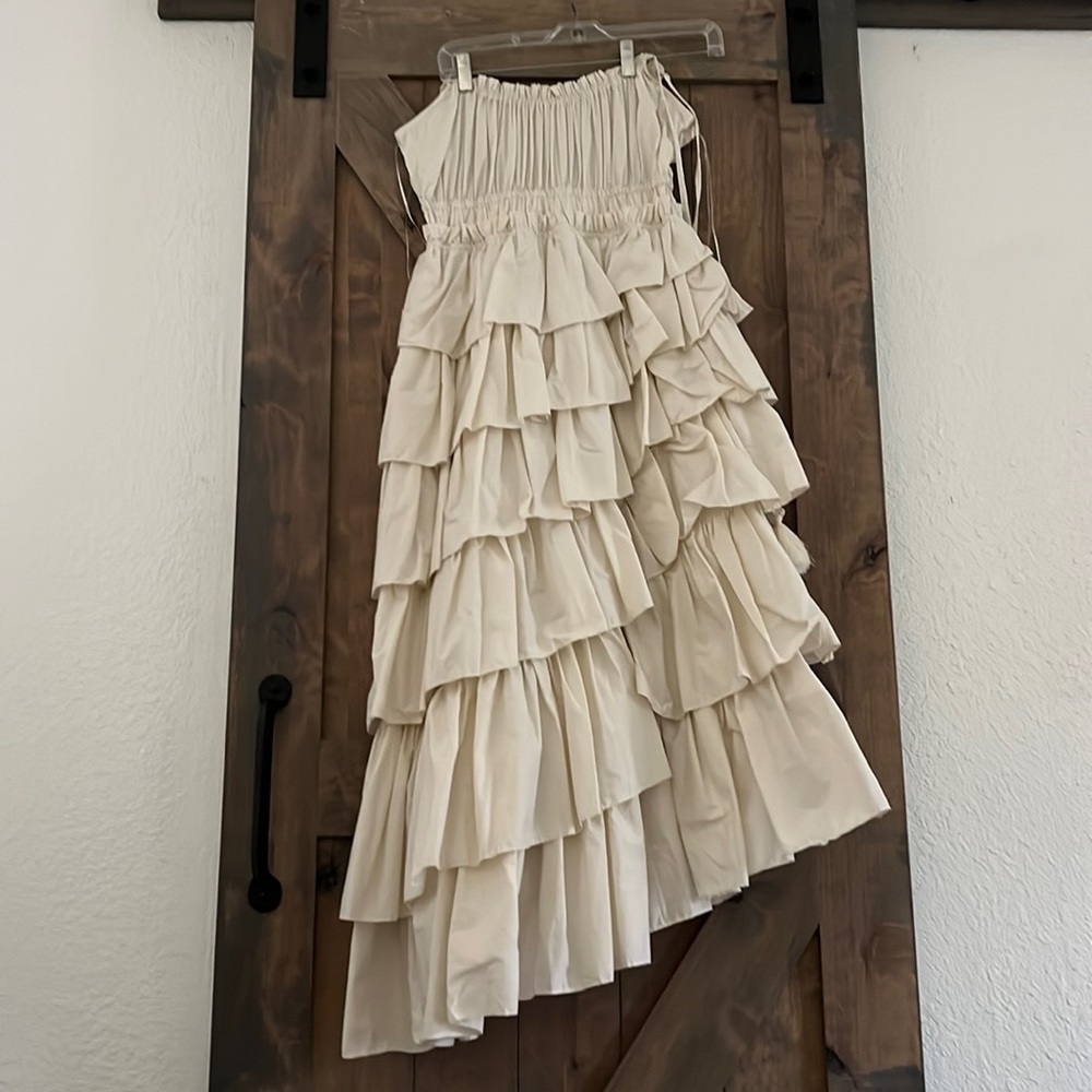 Beige dress straps gather with lots of layers